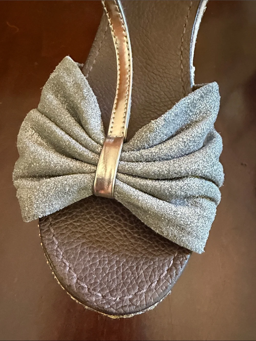 Tory Burch Gray Bow T-Strap Platform Sandals with Gold Trim